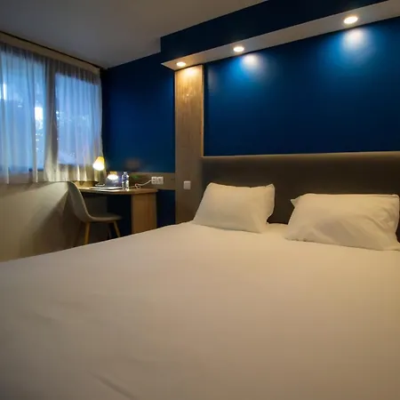 Rbx - Centre Hotel 2*
